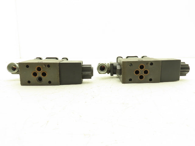 Parker D1VW20HVYC70 Hydraulic Directional Solenoid Valve 120V  Lot of 2