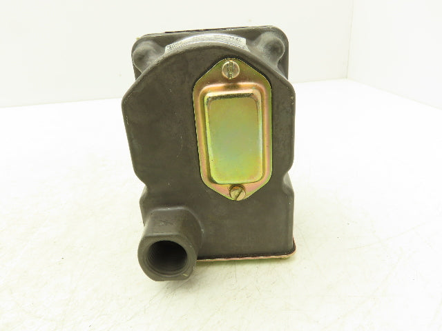 Barksdale D1T-GH3SS-U Diaphragm Pressure Switch 0.3-3 psi Range 21.1-2109 mmH2O