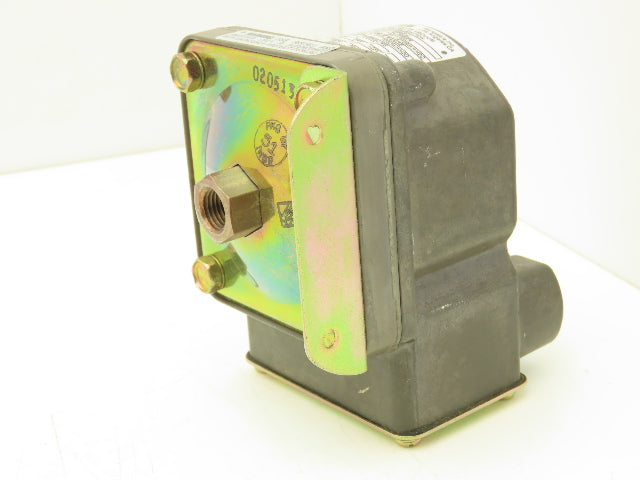 Barksdale D1T-GH3SS-U Diaphragm Pressure Switch 0.3-3 psi Range 21.1-2109 mmH2O