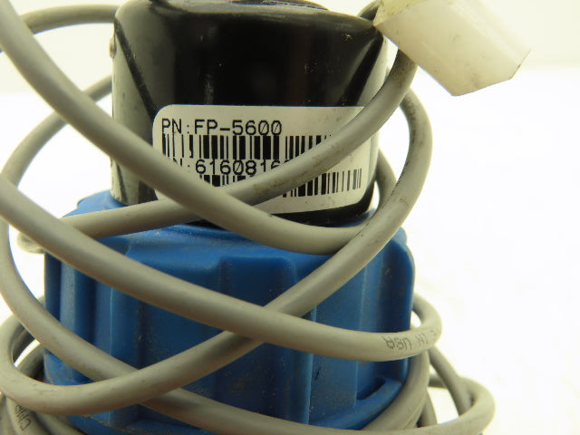 Omega FP-5600 Paddlewheel Flowmeter Low Flow Sensor 1" PVC Tee Fitting FP-5310M