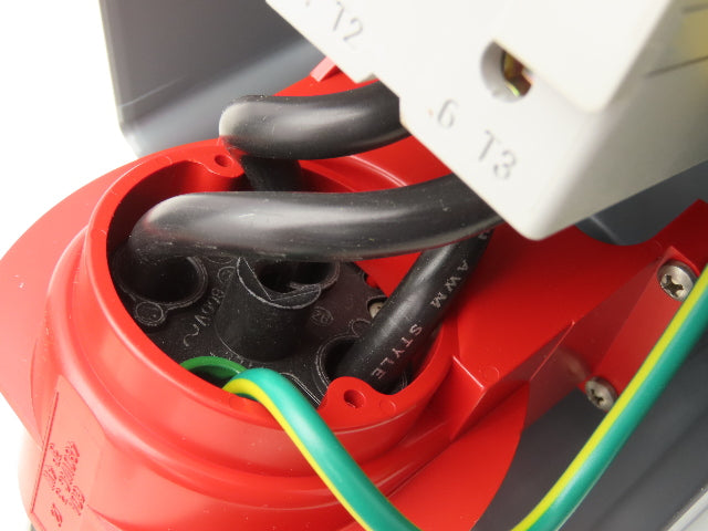 Hubbell HBL460MI7W Circuit-Lock Pin & Sleeve Female Interlock Plug 60A 480V 30HP