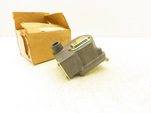 Barksdale D2T-A3SS-Q24 Pressure or Vacuum Actuated Switch 0.3-3 psi Range