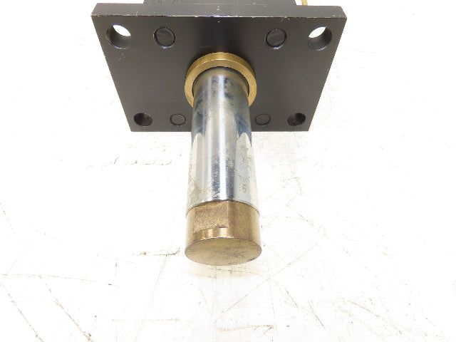 Yates Hydraulic Double Acting Cylinder 3.2" Bore 5" Flange Mount