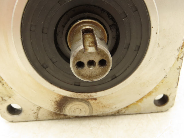 Fanuc A06B-0034-B075  AC Servo Motor 0.9kW 199V 3PH 2000 RPM