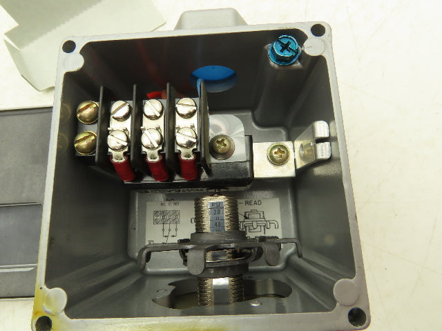 Custom Control Sensors 604G2 Hydraulic Pressure Switch 4500 PSIG 125-480 VAC