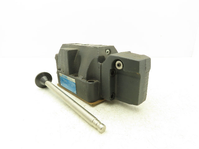 Vickers DG17S-8-6N-10 Manual Lever Directional Valve 3-Position Maintained
