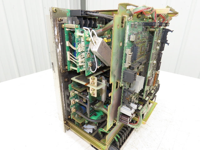 Yaskawa CACR-UP130AAB Servo Drive Unit