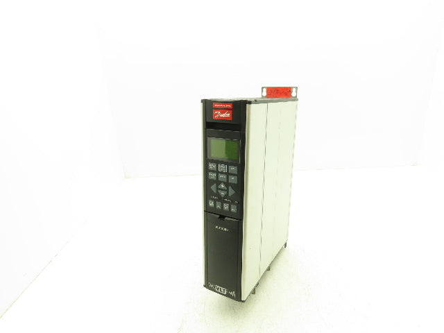 Danfoss PT5B20STR0DLF00A00 Variable Speed Drive VLT 5004 AC Drive 3Hp 480V 3PH