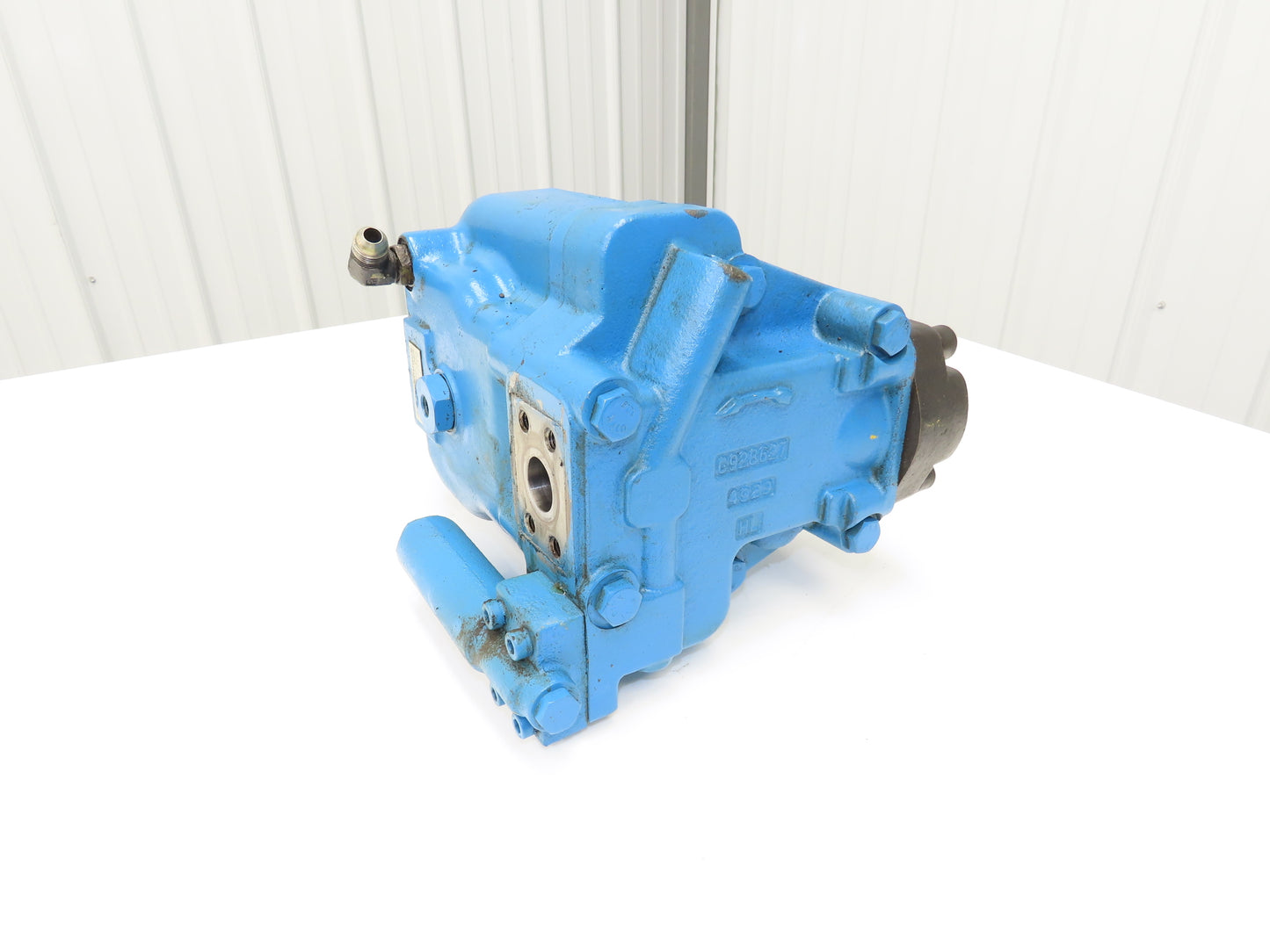 Vickers PVH74QIC RF 1S 10 CM 731 NA Hydraulic Piston Pump 35GPM 3625PSI Quiet