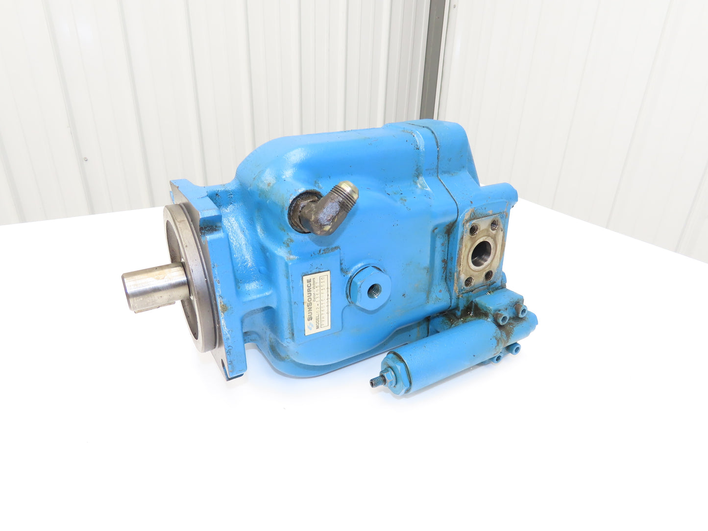 Vickers PVH74QIC RF 1S 10 CM 731 NA Hydraulic Piston Pump 35GPM 3625PSI Quiet