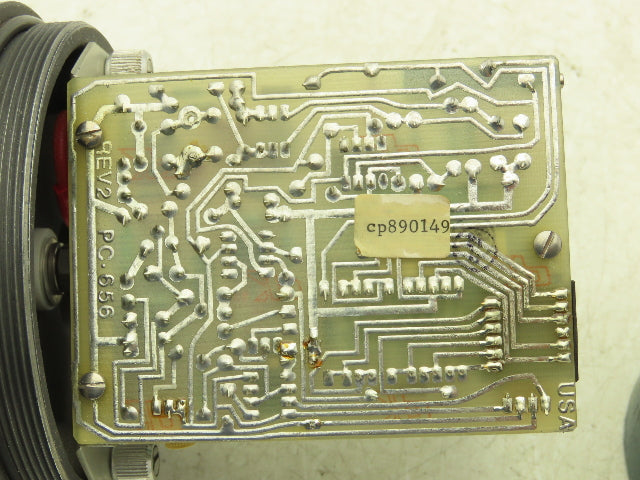 Combustion Engineering Series 8100 Level Controller 115VAC With 7" Probe 1" NPT