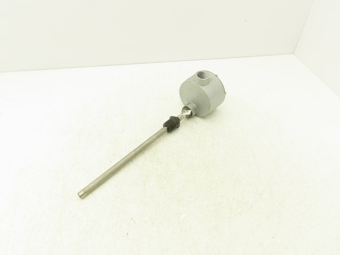 Honeywell Y3D10-S12-4-F9 Level Transducer Controller With 9" Probe 3/4" NPT