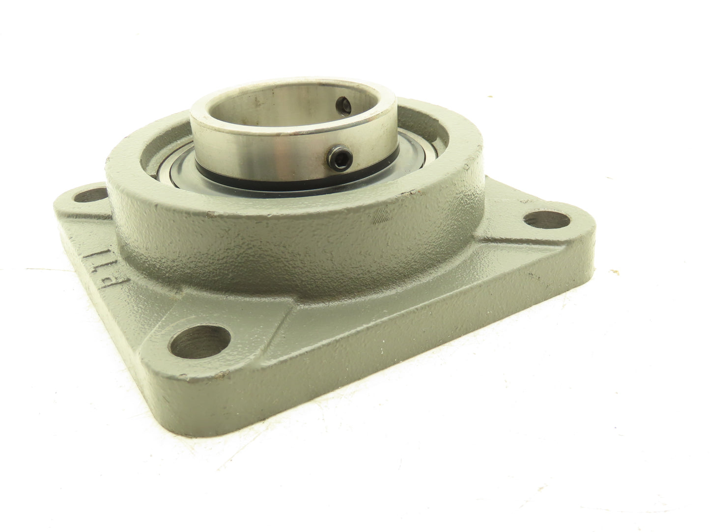 PTI F214 UCF214-44  Cast Iron 4-Bolt Flange Bearing 2-3/4" Bore 2 Set Screws