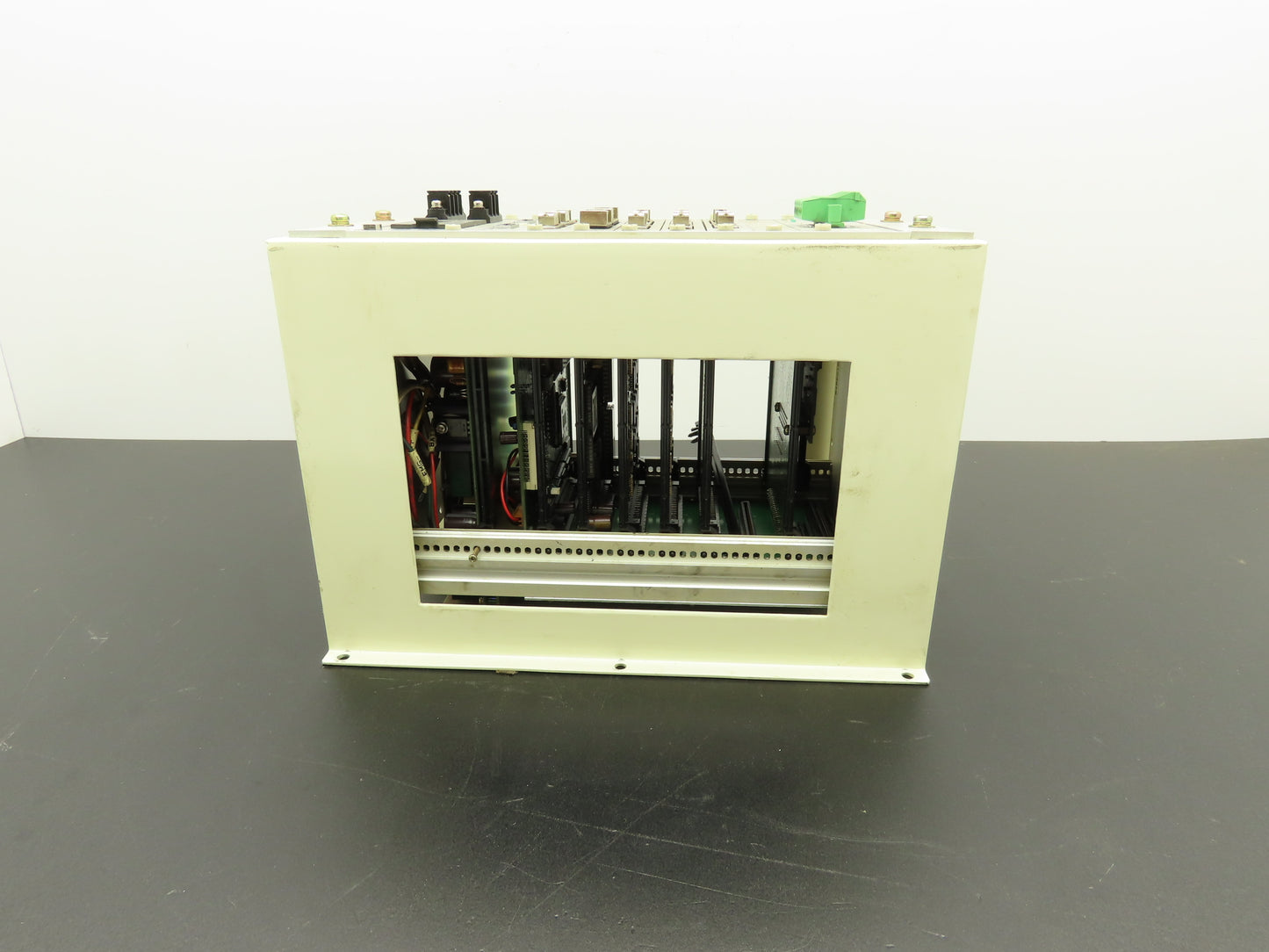 Fuji Electric FCS4 PWR 2SRV CPU 2416N 2416P DNET PLC Assembly Rack 8 Card Slots