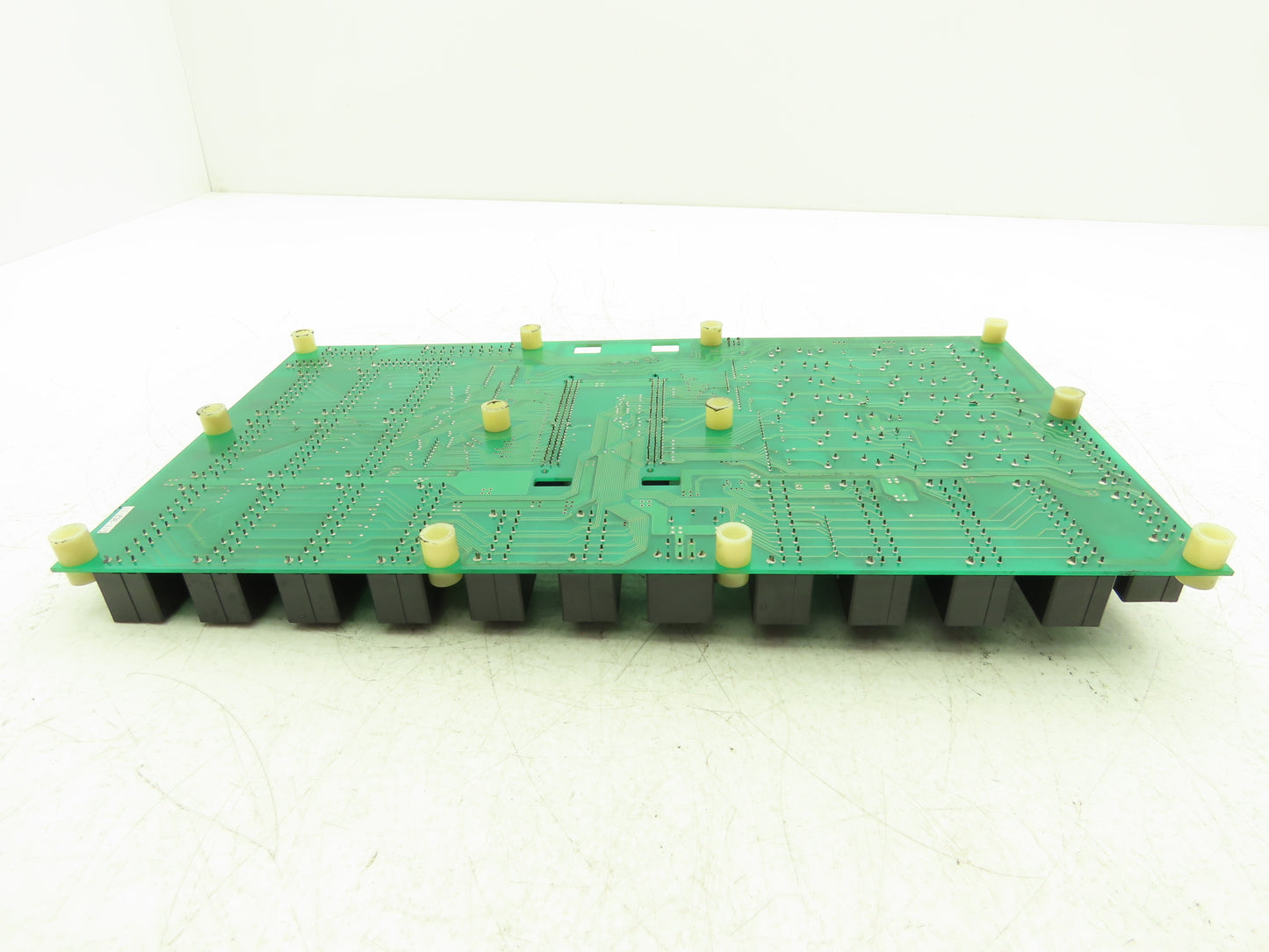 Okuma PC19702 7PB-1020 I/O Controller Relay Junction Printed Circuit Board PCB