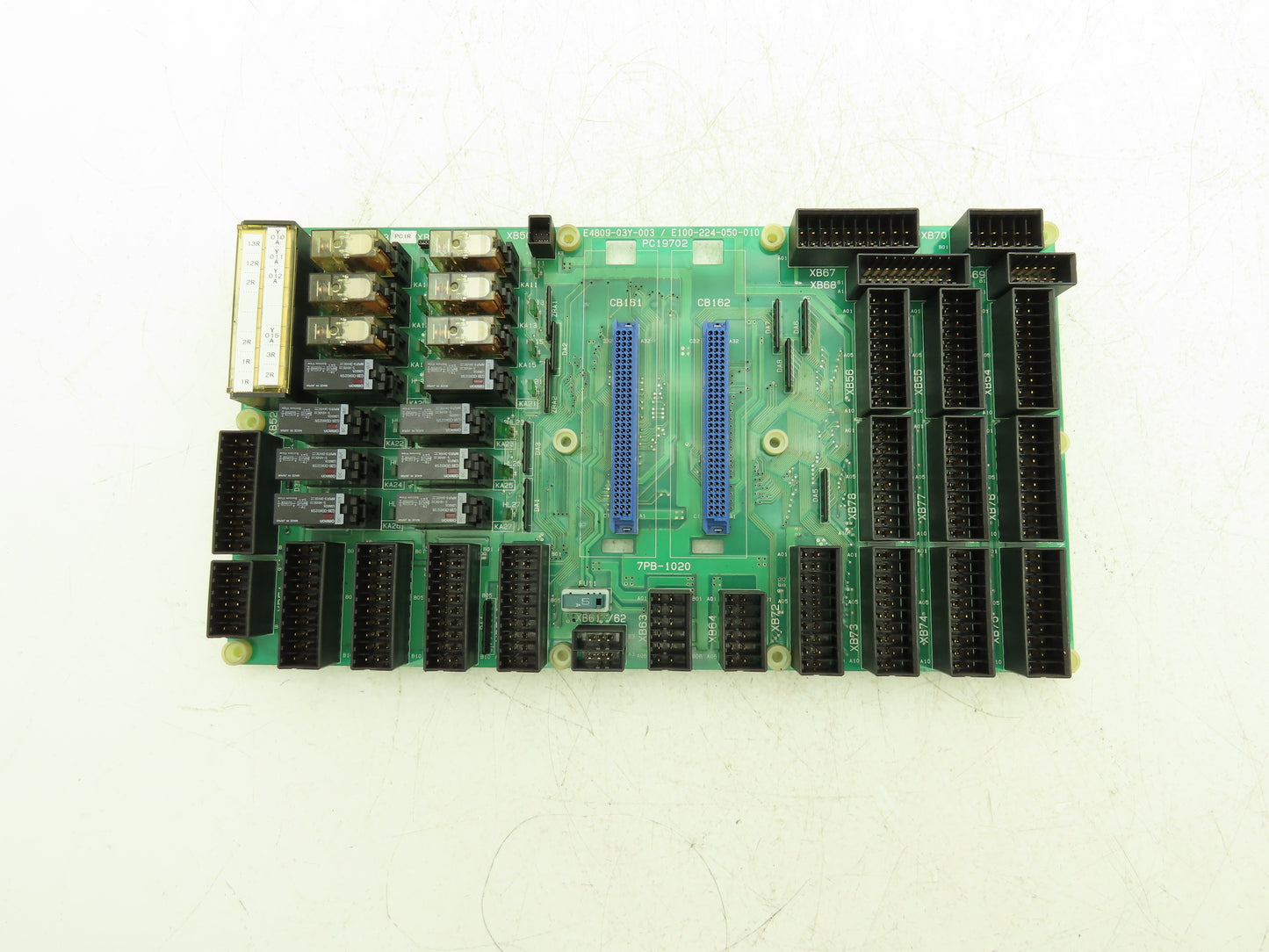 Okuma PC19702 7PB-1020 I/O Controller Relay Junction Printed Circuit Board PCB