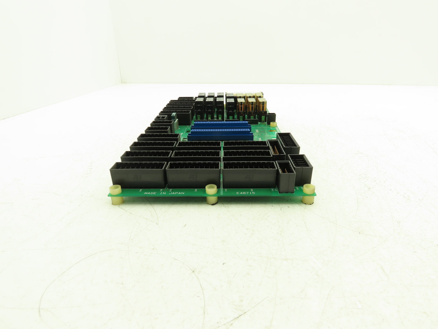 Okuma PC19702 7PB-1020 I/O Controller Relay Junction Printed Circuit Board PCB