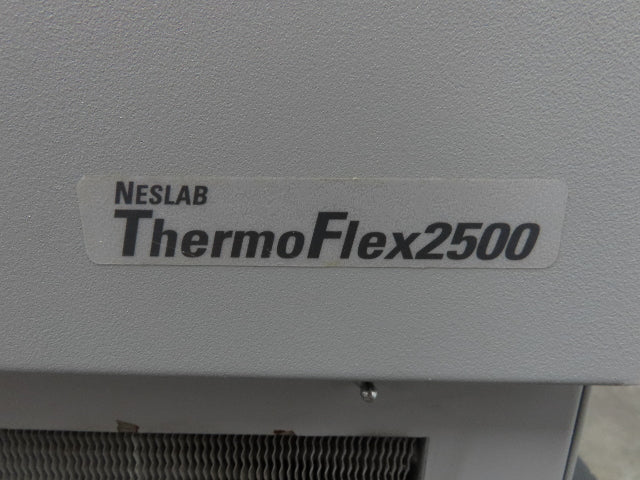 Thermo Scientific 2500 Neslab Thermoflex Recirculating Chiller 208-230V Fisher