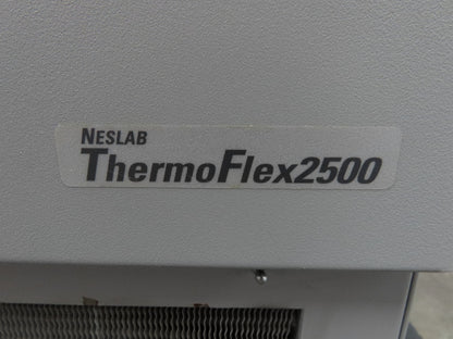 Thermo Scientific 2500 Neslab Thermoflex Recirculating Chiller 208-230V Fisher
