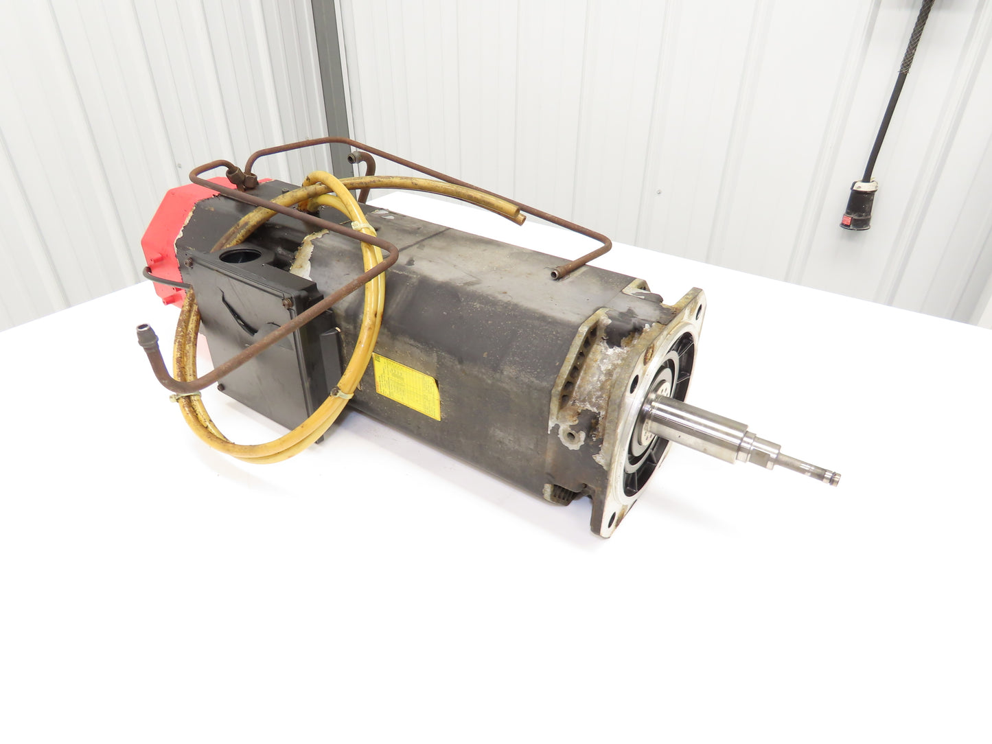 Fanuc A06b-1467-B123#0B21 AC Spindle Motor 7.5Hp 7000rpm 125-220v 3ph