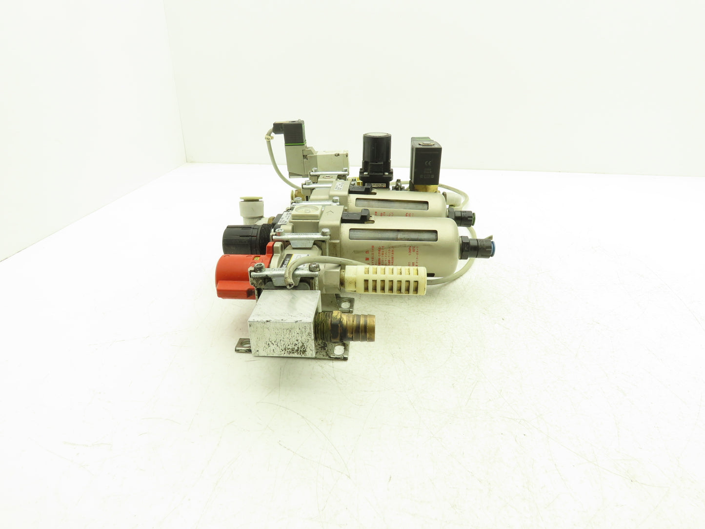 SMC VP344-5Y0S1-02A Pneumatic Air Filter Regulator Lubricator Valve Assembly 24V