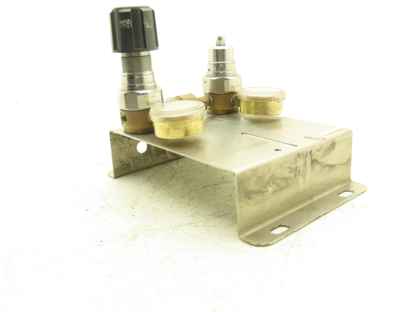 Concoa 6204612-82-580 Gas Regulator Set W/Gauges 0-4000 PSI