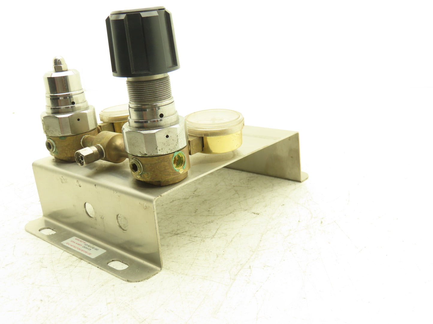 Concoa 6204612-82-580 Gas Regulator Set W/Gauges 0-4000 PSI