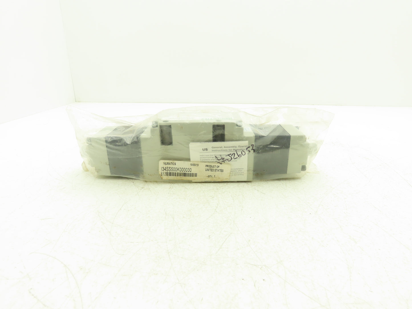 Numatics I34SS500K000030 Pneumatic Dual Solenoid Valve 3/4 Way 150 PSI 120VAC