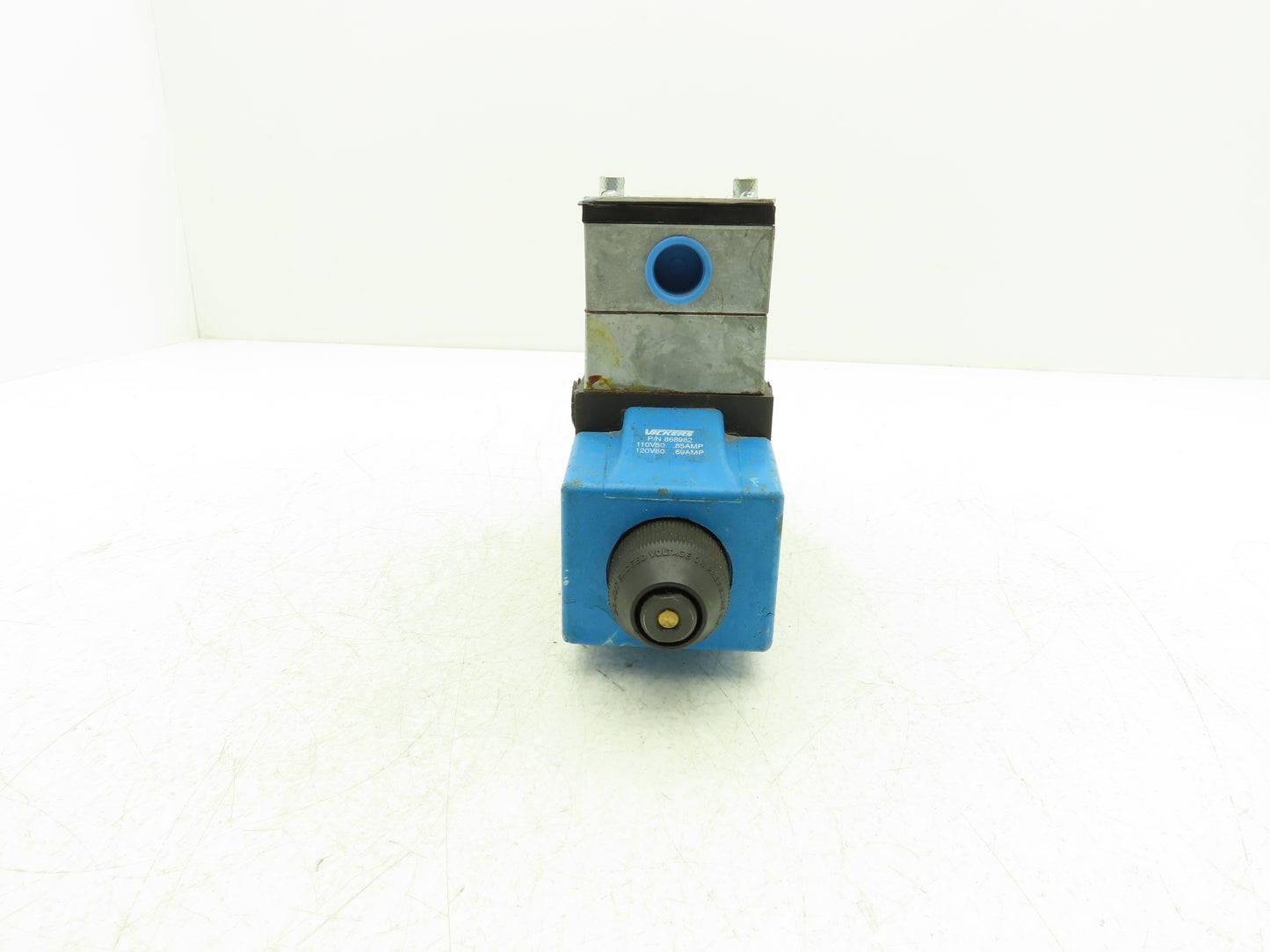 Vickers F3-PBDG4S4L-0133C-B-60 Hydraulic Directional Pilot Valve 120VAC