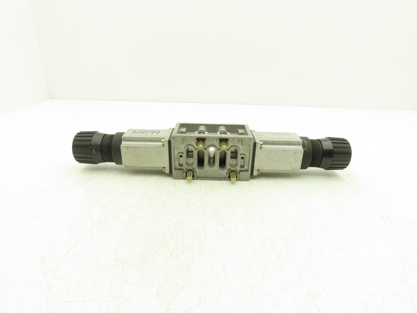 Festo LR-ZP-A/B-D-3 Intermediate Pressure Regulator Plate 0-12 Bar 0-174 PSI