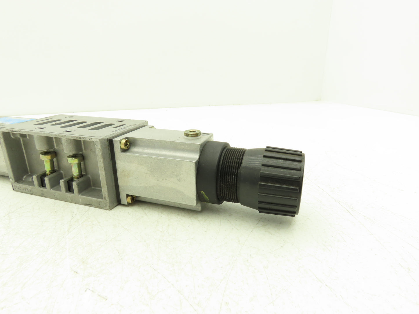 Festo LR-ZP-A/B-D-3 Intermediate Pressure Regulator Plate 0-12 Bar 0-174 PSI