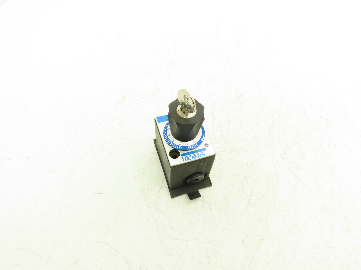 Vickers FG-3-32-K-10 Hydraulic Key Flow Control No Check Valve 3.2 lpm Size 03