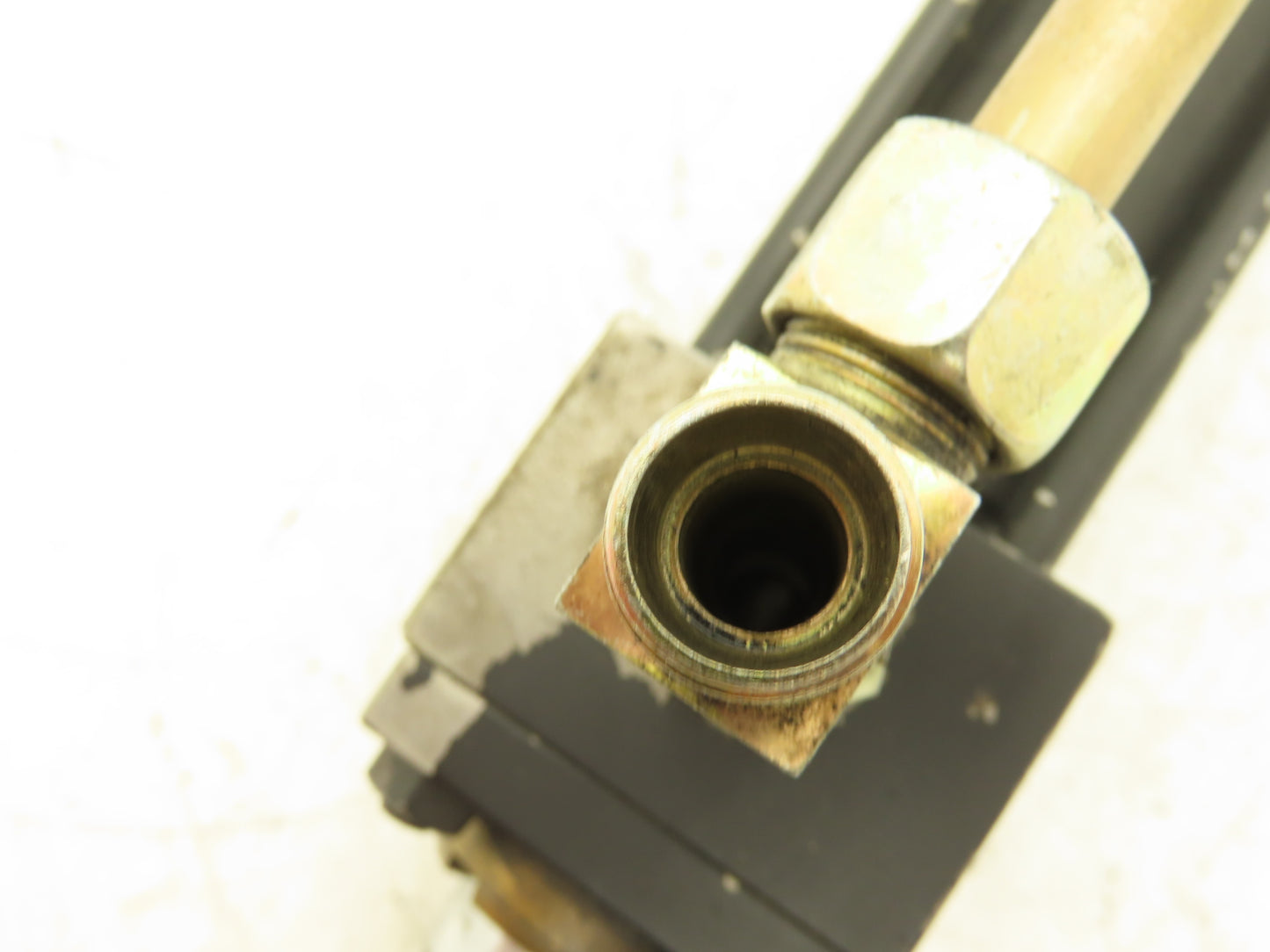 Parker CSBDHMIRES23MC M4402 Cylinder 40mm Bore x 240mm Stroke Manifold W/Valve