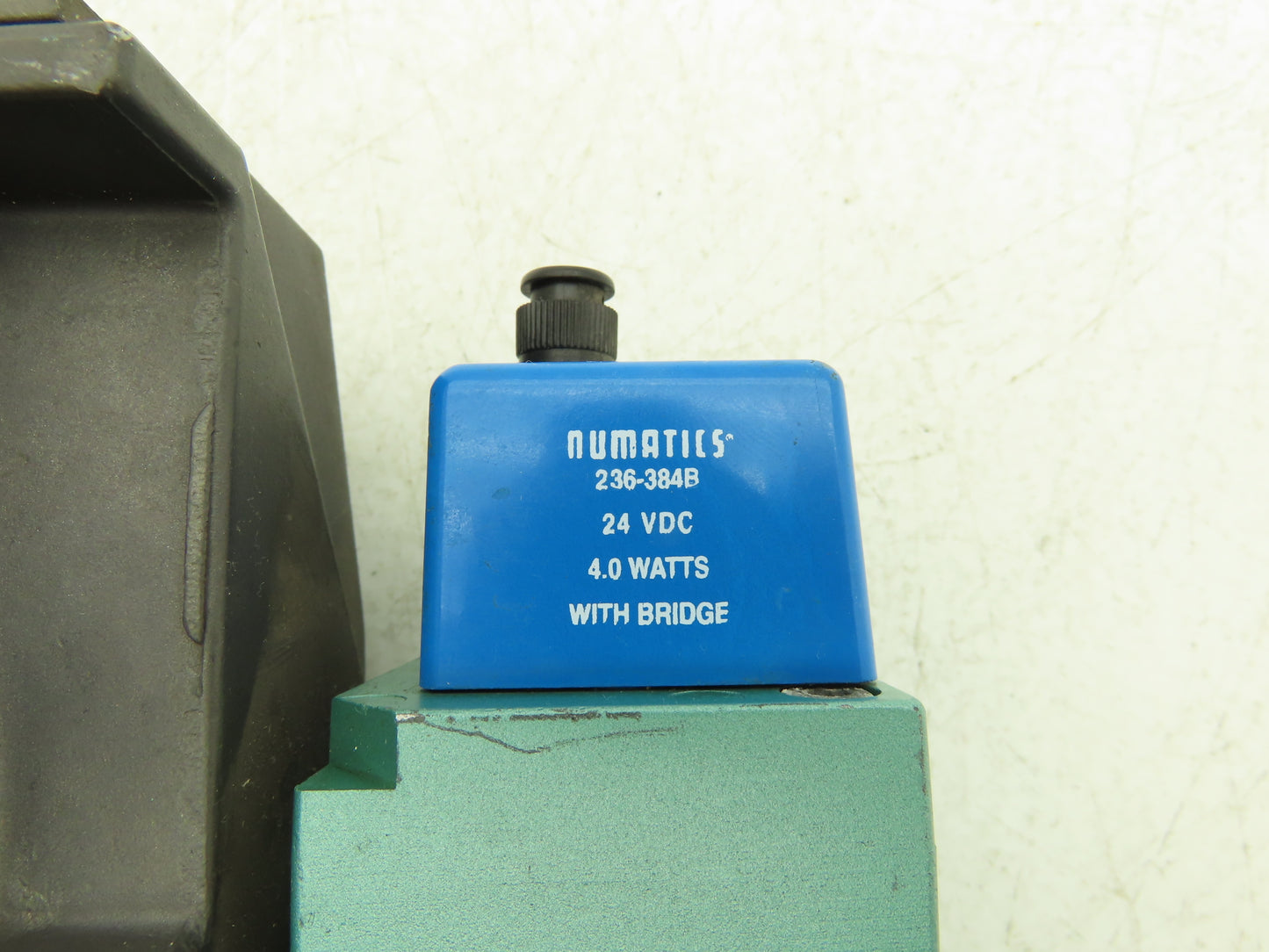 Numatics I35BB400MP00061 Pneumatic Air Solenoid Valve/Manifold Assembly