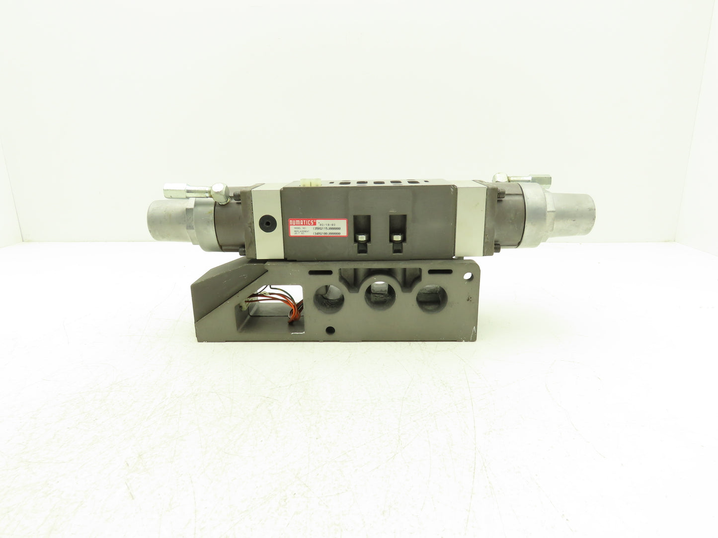 Numatics I34RQ100J000000 Pneumatic Valve Pressure Regulator Manifold Assembly