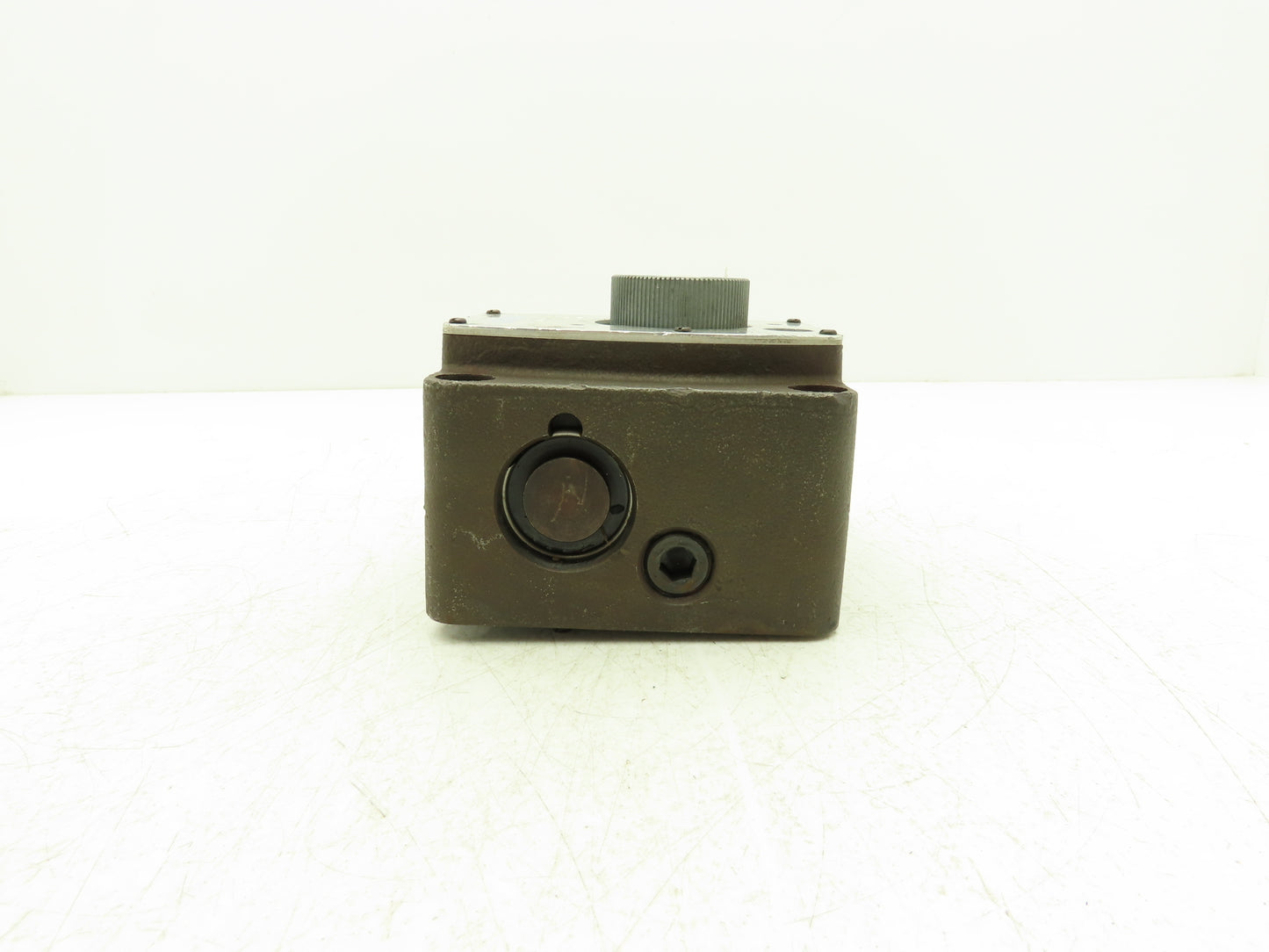 Vickers FG 03 28 22 Hydraulic Flow Control Valve Eaton Keyed- Key Missing