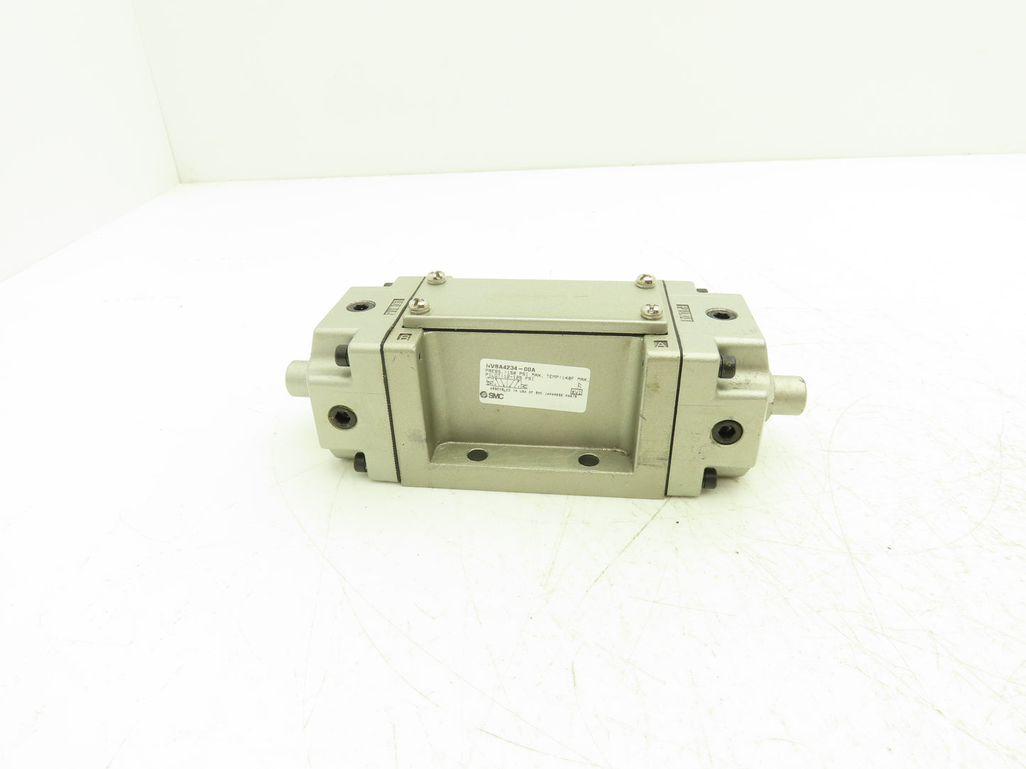 SMC NV8A423400A Pneumatic Air Valve Pilot 12-125psi Max Pressure 150PSI