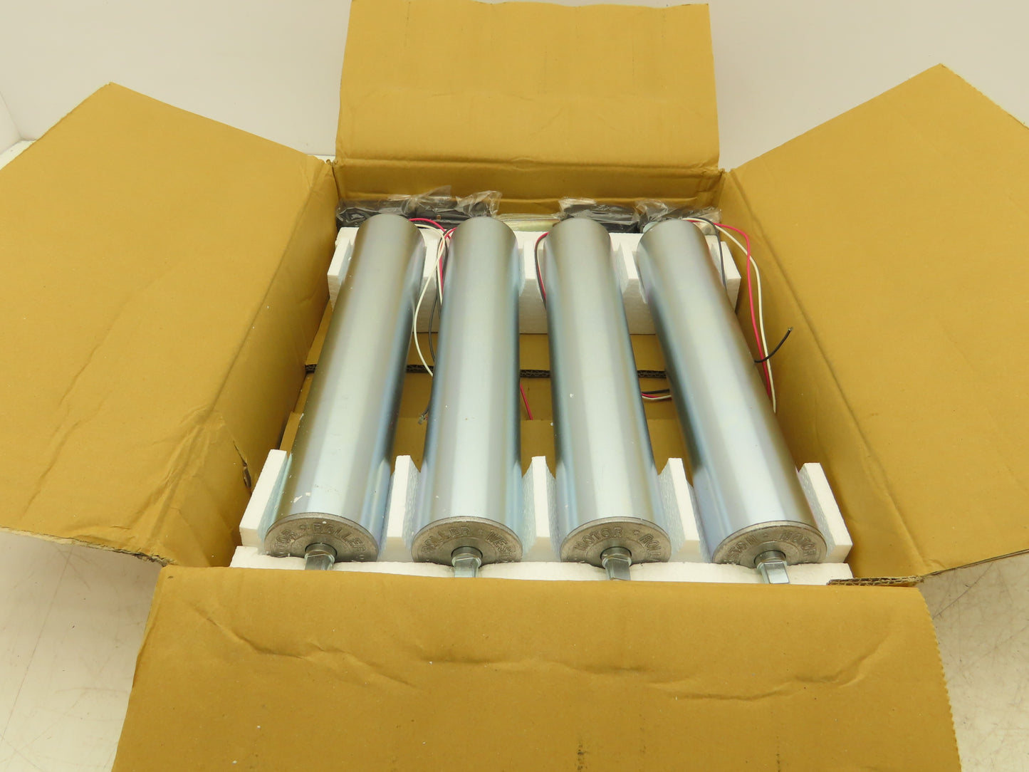 Weston 2RS-570-7-300 Motorized Conveyor Roller 57mm x 300mm 200V 3PH  Lot of 4
