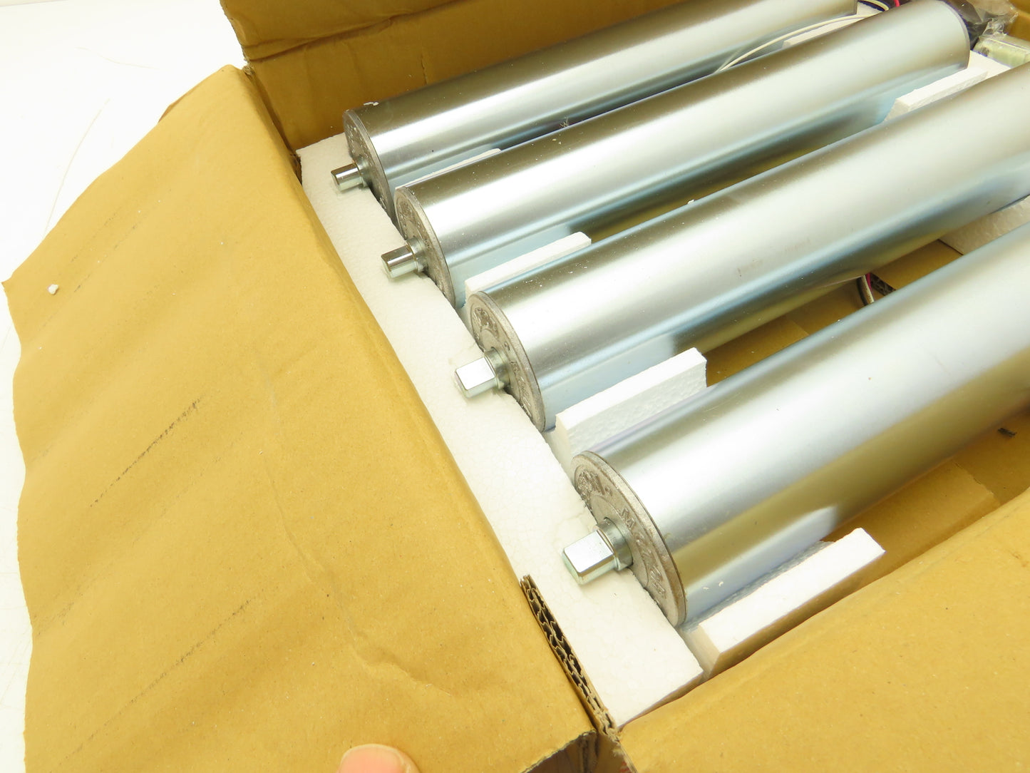 Weston 2RS-570-7-300 Motorized Conveyor Roller 57mm x 300mm 200V 3PH  Lot of 4