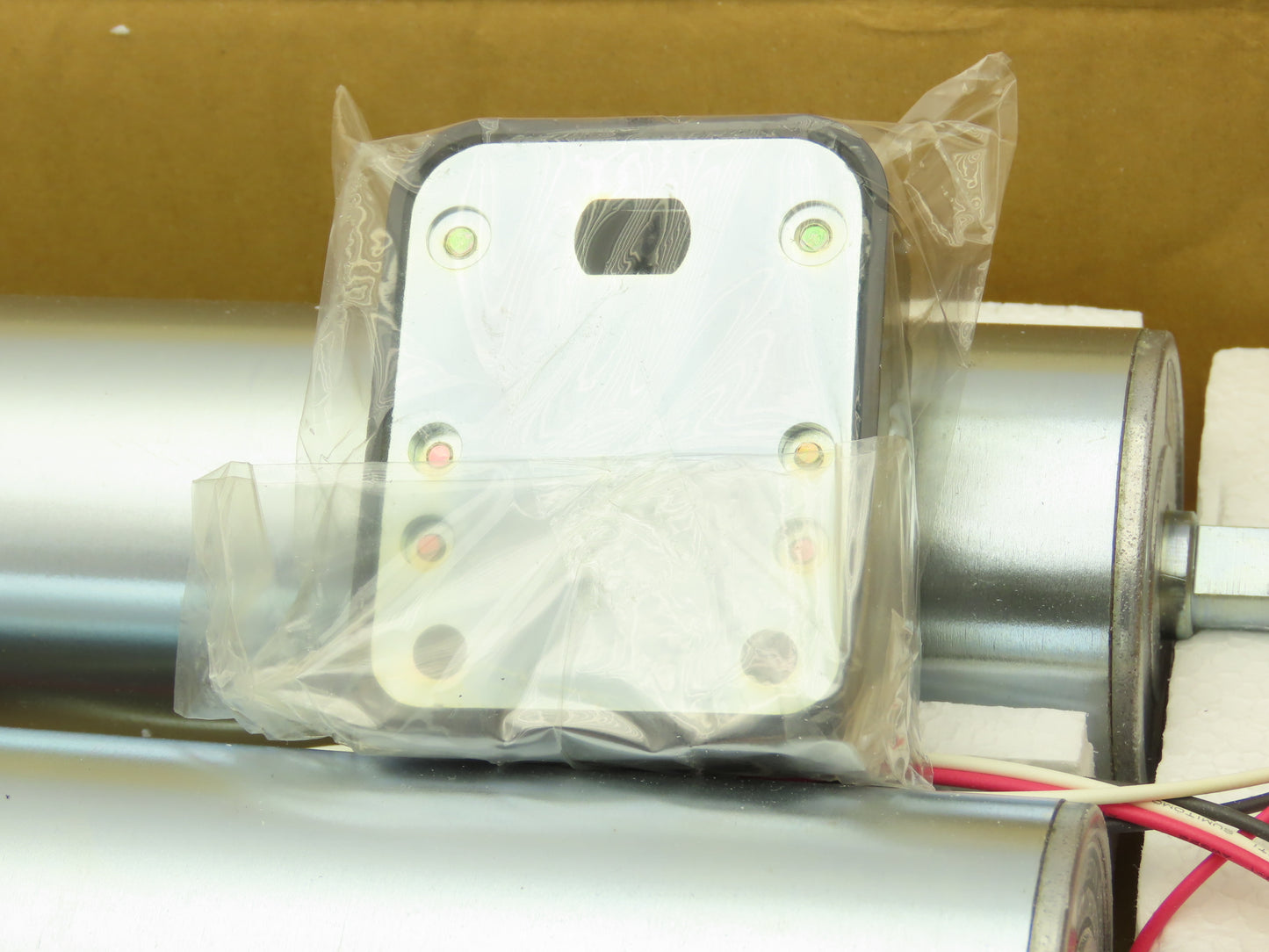 Weston 2RS-570-7-300 Motorized Conveyor Roller 57mm x 300mm 200V 3PH  Lot of 4