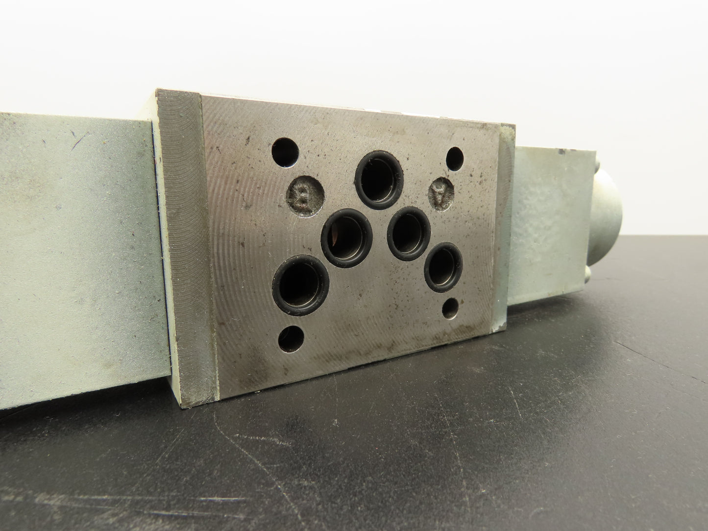 Mannesmann Rexroth 4WRA 10 W40-12/24NZ4/M-993-X Hydraulic Solenoid Valve 24VDC