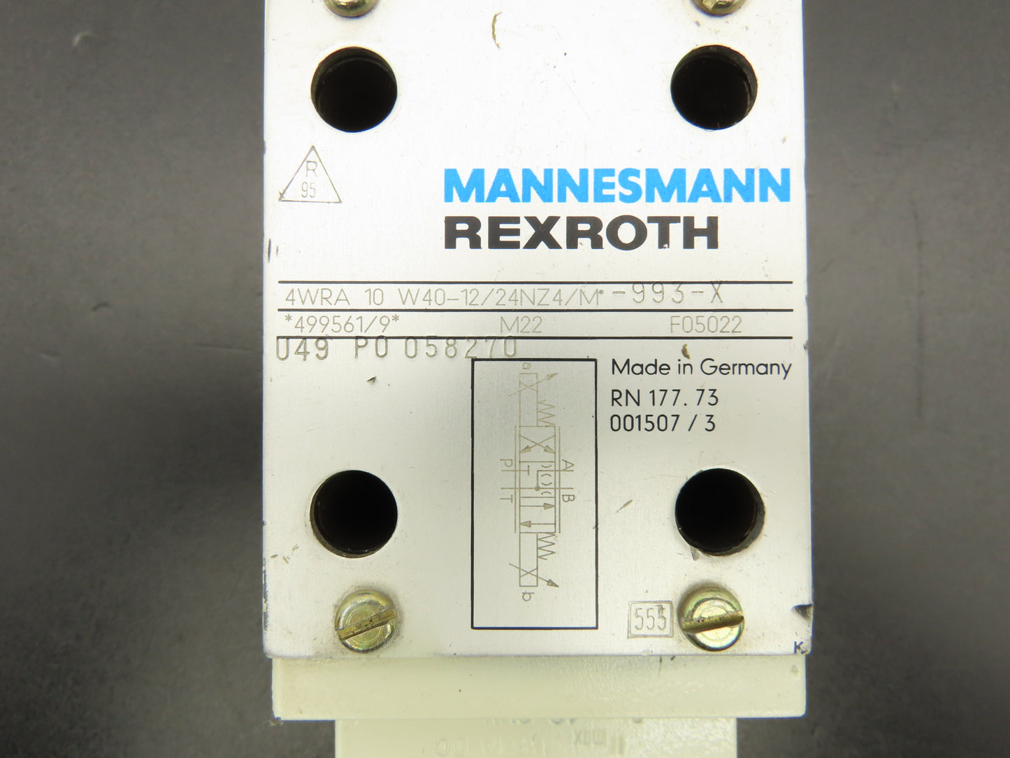 Mannesmann Rexroth 4WRA 10 W40-12/24NZ4/M-993-X Hydraulic Solenoid Valve 24VDC