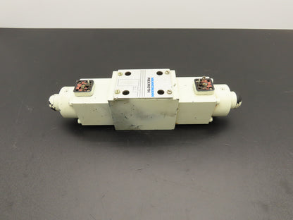 Mannesmann Rexroth 4WRA 10 W40-12/24NZ4/M-993-X Hydraulic Solenoid Valve 24VDC