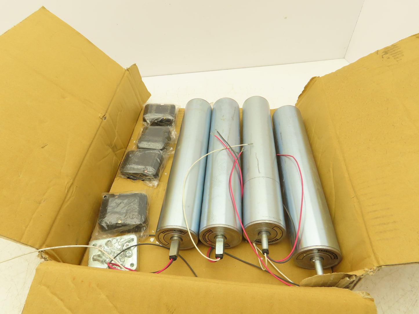 Weston 2RS-570-5-300 Motorized Conveyor Roller 57mm x 300mm 200V 3PH  Lot of 4