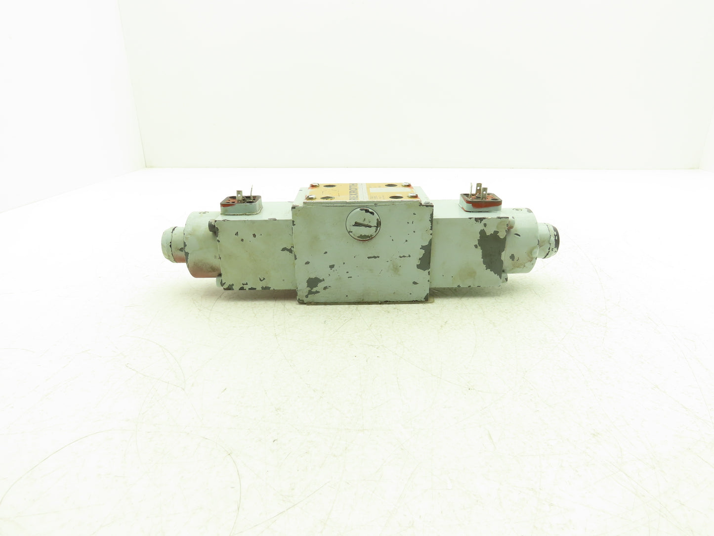 Mannesmann Rexroth 4WRA 10 W40-11/24NZ4/M-993-X Hydraulic Solenoid Valve 24VDC