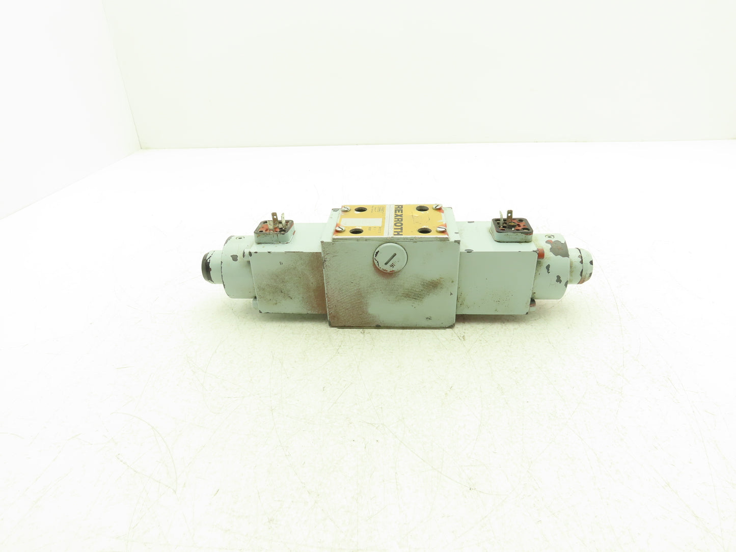 Mannesmann Rexroth 4WRA 10 W40-11/24NZ4/M-993-X Hydraulic Solenoid Valve 24VDC