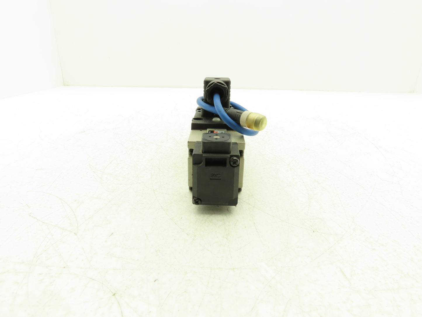 SMC VPN-8-FG-D Pneumatic Air Dual Solenoid Valve 110V