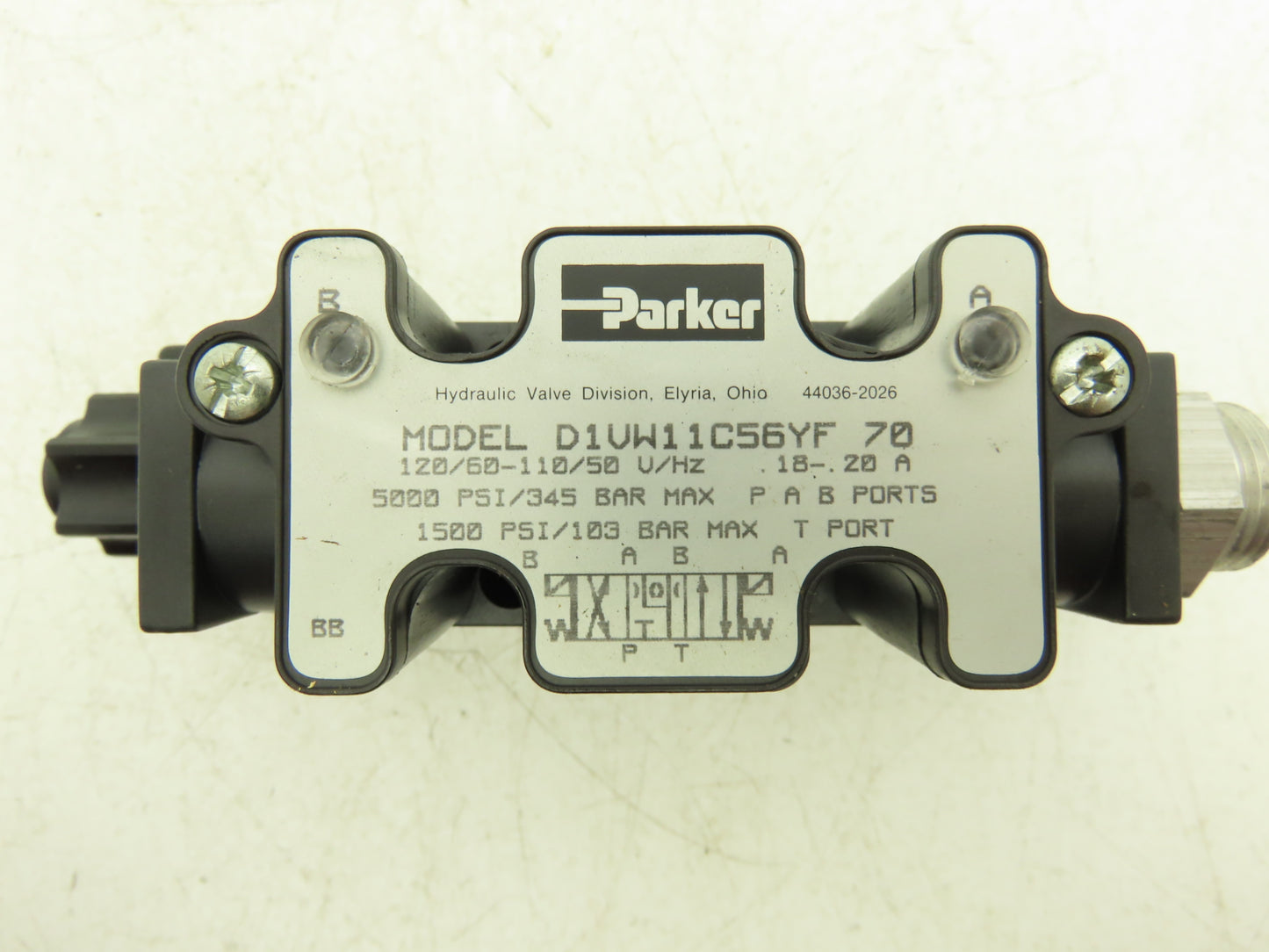 Parker D1VW11C56YF 70 Hydraulic Solenoid Valve 3-Pos 120VAC 5000 PSI Series D1VW