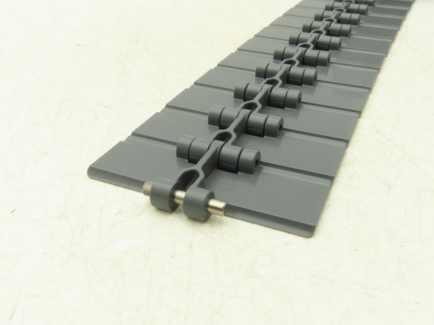 Rexnord CR820-4.5 TableTop Conveyor Chain 4.5"x 10Ft Straight Running Gray