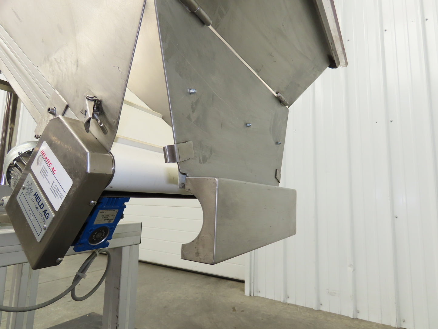 Helatec Held AG Stainless Incline Feed Conveyor 300mm Cleated Belt 64"L 230V 1PH